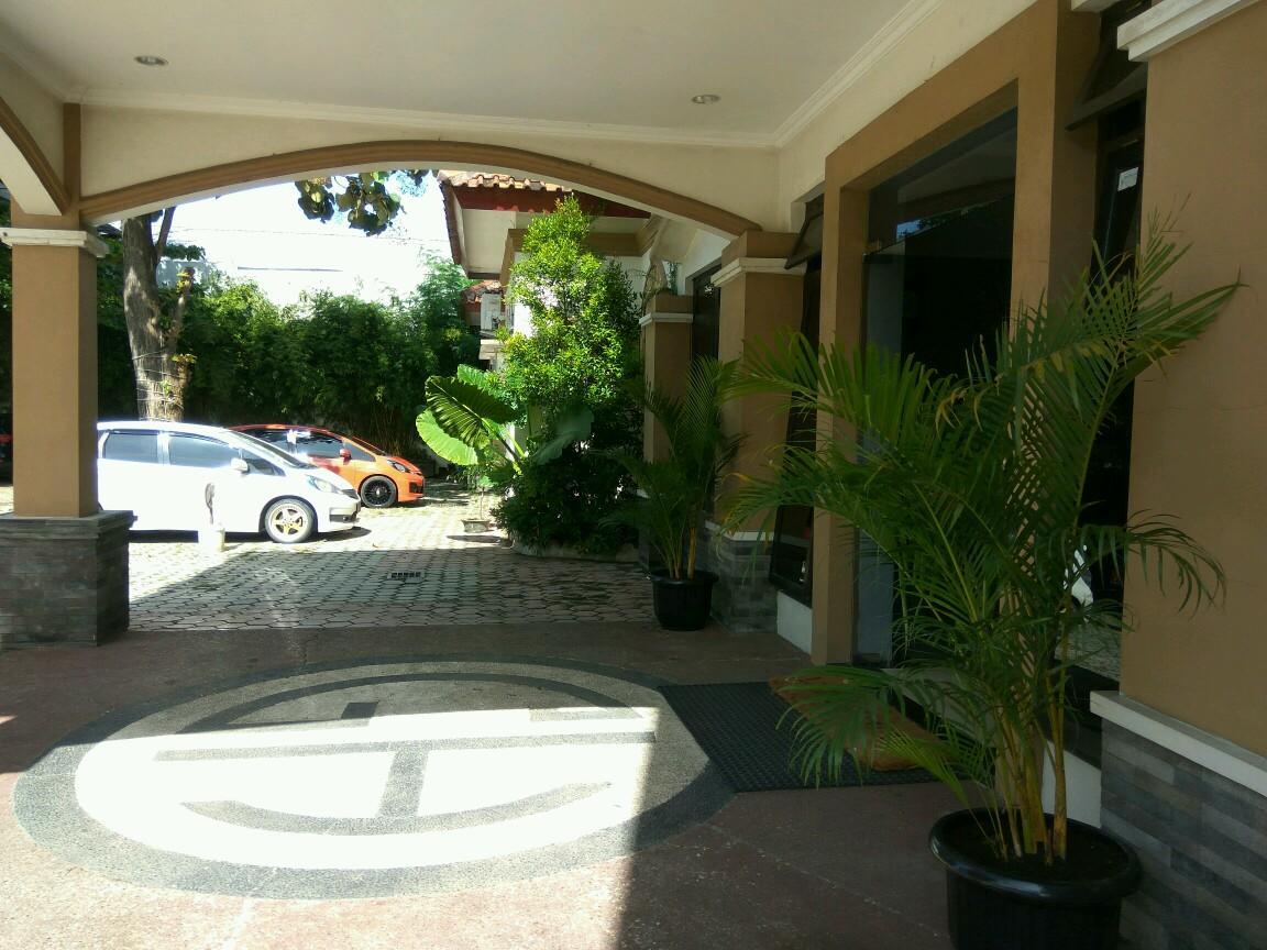 Graha Hotel Sragen Esterno foto